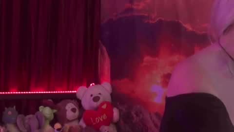 Snapshot of monicutex chatting on December 13, 5:16 am Monika online show from December 13, 5:16 am