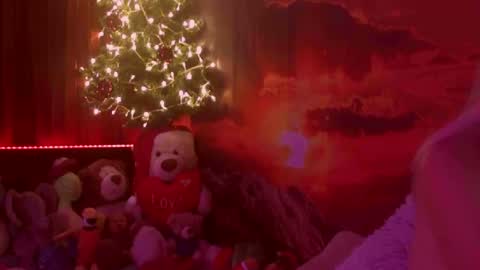 Snapshot of monicutex chatting on December 31, 5:00 am Monika online show from December 31, 5:00 am