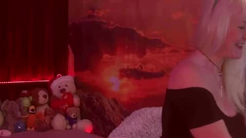 Snapshot of monicutex chatting on March 1, 3:21 am Monika online show from March 1, 3:21 am