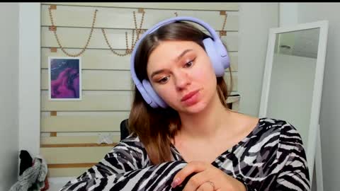 Monika online show from February 4, 11:06 pm