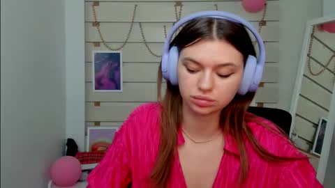 Monika online show from February 26, 5:17 pm