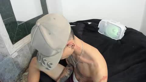 monkeyd_66 online show from February 20, 5:40 pm