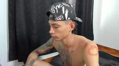 monkeyd_66 online show from September 14, 4:39 pm