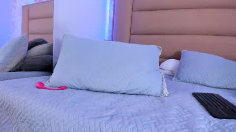 Adriana online show from February 24, 3:53 pm