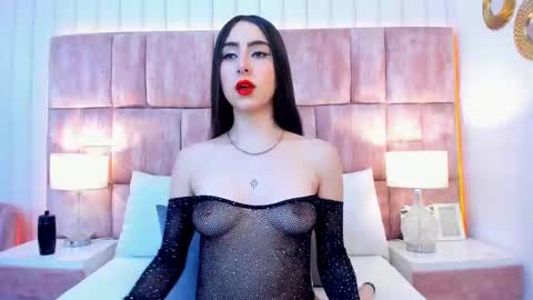 Snapshot of monserratpeter chatting on December 10, 4:34 am MonserratPeter online show from December 10, 4:34 am