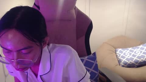 Snapshot of monstercockselfsuck chatting on January 31, 7:07 am ELYSE A SIMPLE GIRL online show from January 31, 7:07 am