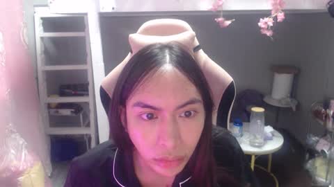 Snapshot of monstercockselfsuck chatting on November 16, 8:20 am ELYSE A SIMPLE GIRL online show from November 16, 8:20 am