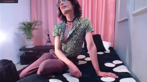 Linda Darling online show from January 11, 7:13 am