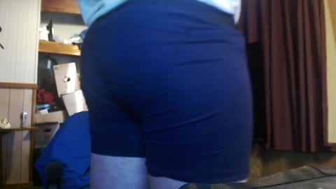 Snapshot of montana6897 chatting on December 18, 12:51 pm Kingalby817 online show from December 18, 12:51 pm