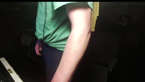 Snapshot of montana6897 chatting on January 2, 10:05 am Kingalby817 online show from January 2, 10:05 am