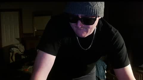 Snapshot of montana6897 chatting on January 21, 3:48 am Kingalby817 online show from January 21, 3:48 am