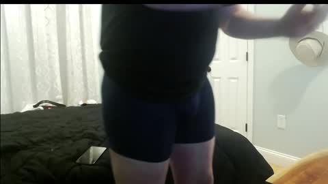 Snapshot of montana6897 chatting on March 12, 7:02 am Kingalby817 online show from March 12, 7:02 am