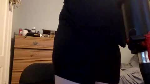 Snapshot of montana6897 chatting on November 10, 11:53 am Kingalby817 online show from November 10, 11:53 am