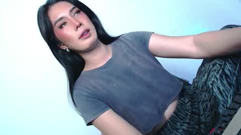 Snapshot of montrous_princessx chatting on December 1, 2:49 am Princess take me to private or password show online show from December 1, 2:49 am