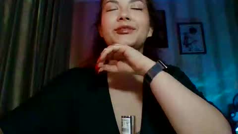 Snapshot of moodiemira chatting on May 26, 8:05 pm moodiemira online show from May 26, 8:05 pm