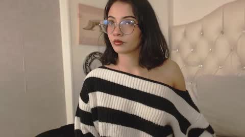 Elizabeth  online show from October 15, 6:08 pm