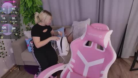 Moon  Bunny online show from September 13, 4:56 am