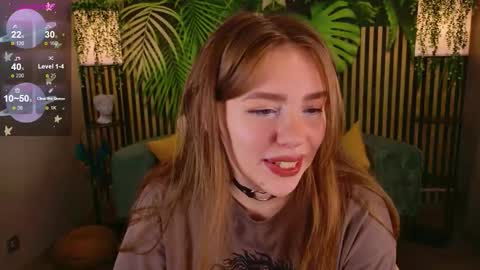 Moon  Bunny online show from September 18, 3:25 pm