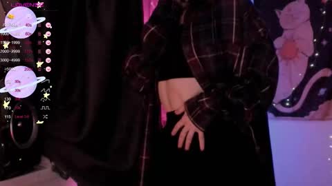 Roxy online show from November 15, 7:10 pm