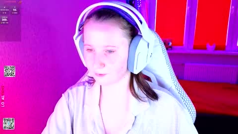 Lola online show from March 4, 12:11 pm