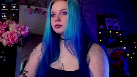 Snapshot of moon_valkyriie chatting on February 10, 2:59 pm Emilia online show from February 10, 2:59 pm