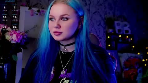 Snapshot of moon_valkyriie chatting on February 12, 10:14 am Emilia online show from February 12, 10:14 am