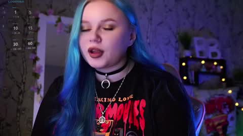 Snapshot of moon_valkyriie chatting on February 21, 8:29 am Emilia online show from February 21, 8:29 am