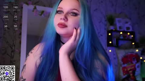 Snapshot of moon_valkyriie chatting on February 21, 11:33 am Emilia online show from February 21, 11:33 am