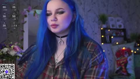 Snapshot of moon_valkyriie chatting on March 9, 9:02 am Emilia online show from March 9, 9:02 am