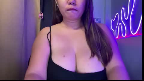 moona_luna21 online show from October 5, 7:01 pm