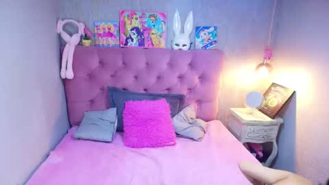 Charlotte online show from February 27, 6:52 pm