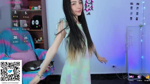 Snapshot of moonlady_ chatting on January 24, 5:21 am MOON online show from January 24, 5:21 am