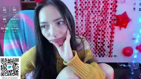 Snapshot of moonlady_ chatting on February 22, 4:29 am MOON online show from February 22, 4:29 am