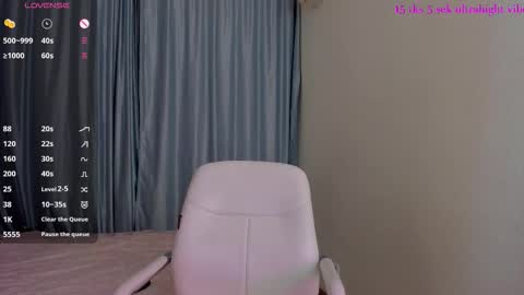 Snapshot of moonlight8_ chatting on November 1, 7:05 pm LANA online show from November 1, 7:05 pm