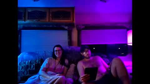 Snapshot of moonmysticdub chatting on March 4, 5:35 am moonmysticdub online show from March 4, 5:35 am