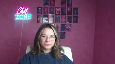 Susanna online show from November 29, 7:00 am