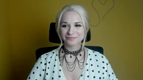 Susanna online show from April 13, 11:27 am