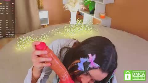 Snapshot of moontongue chatting on November 21, 7:40 am Trisha online show from November 21, 7:40 am