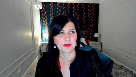 Ask me  online show from November 15, 3:48 am