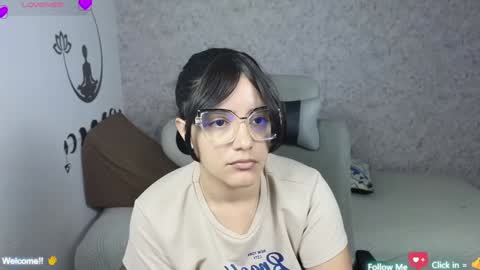 Snapshot of moonwoman_ chatting on January 9, 9:48 am Moon Woman online show from January 9, 9:48 am
