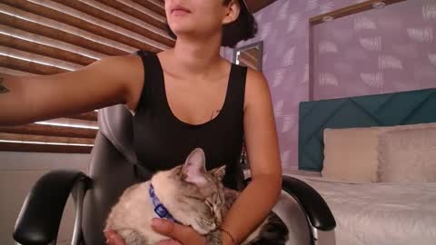 Snapshot of moony_14 chatting on March 7, 1:07 pm Michelle online show from March 7, 1:07 pm