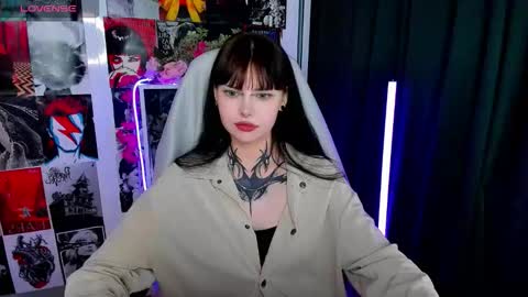 Snapshot of morana_batt chatting on October 3, 2:08 am Morana online show from October 3, 2:08 am