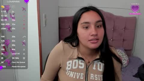 Snapshot of morena_rodriguez_9 chatting on November 5, 7:14 pm morena_rodriguez_9 online show from November 5, 7:14 pm