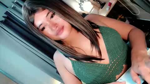 Snapshot of morenaaries12 chatting on November 5, 12:49 pm MIA online show from November 5, 12:49 pm