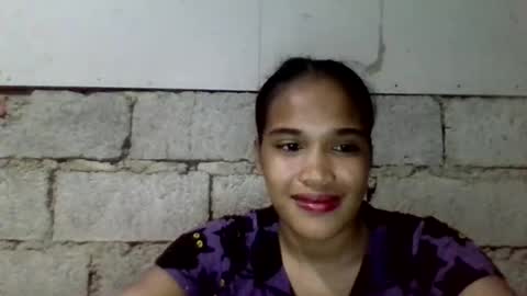 Snapshot of morenagirlpinay18 chatting on February 11, 12:48 am morenagirlpinay18 online show from February 11, 12:48 am