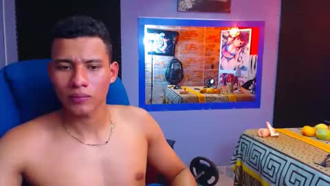 MorenoFullHot online show from December 3, 5:23 pm