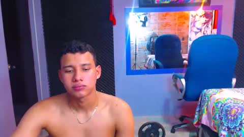 MorenoFullHot online show from December 7, 4:36 pm