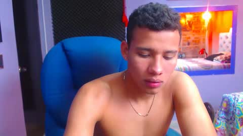 MorenoFullHot online show from December 17, 12:22 pm