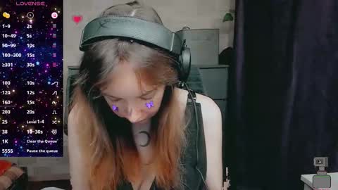 Snapshot of morimy chatting on November 30, 2:26 am Lisa 3 online show from November 30, 2:26 am