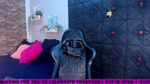 Morocha  online show from December 23, 2:35 am